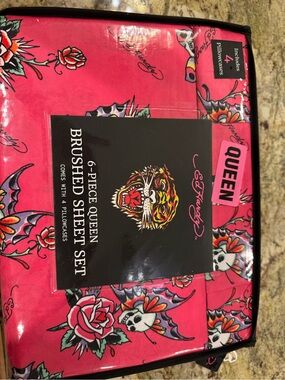 Ed Hardy Pink Tattoo Rose & Tiger Queen Brushed Sheet Set